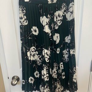 Dkny Women's Floral Print :Pleated
Midi Skirt Size 4